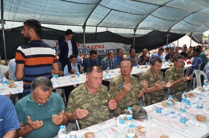 Bakan Tüfenkci, şehit asker için okutulan mevlide katıldı