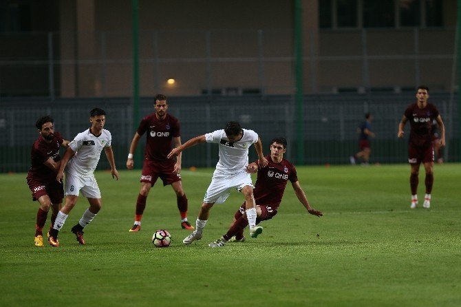 Trabzonspor hazırlık maçını 2-0 kazandı