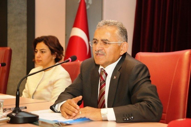 Melikgazi Belediyesi Meclis Toplantısında darbe girişimini kınadı