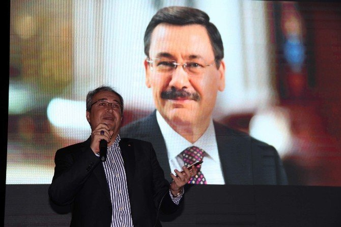 Bakan Özhaseki, telefon bağlantısı ile Nevşehir’de vatandaşlara seslendi