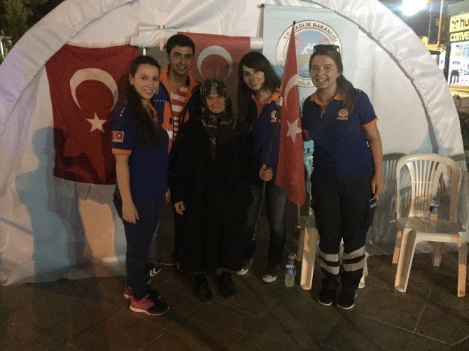 Edirne’de demokrasi nöbetlerinde kesintisiz sağlık hizmeti