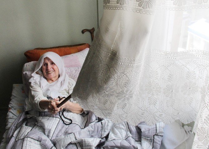 FETÖ’cüler 87 yaşındaki kadını dolandırmış