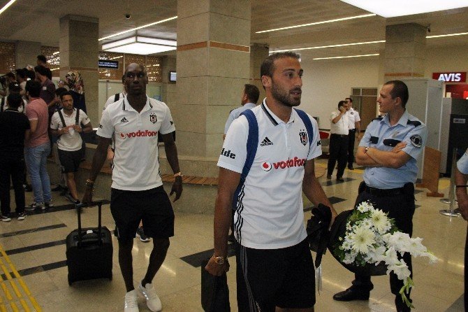 Beşiktaş Kafilesi Süper Kupa finali için Konya’da