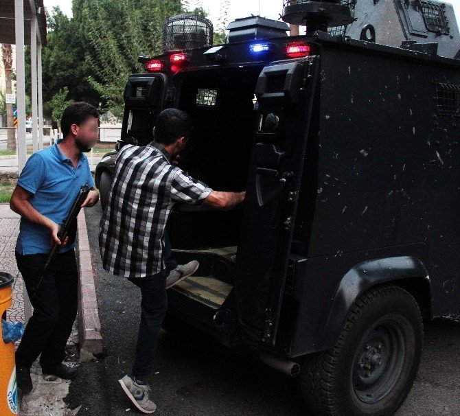 Adana’da terör operasyonu: 20 gözaltı