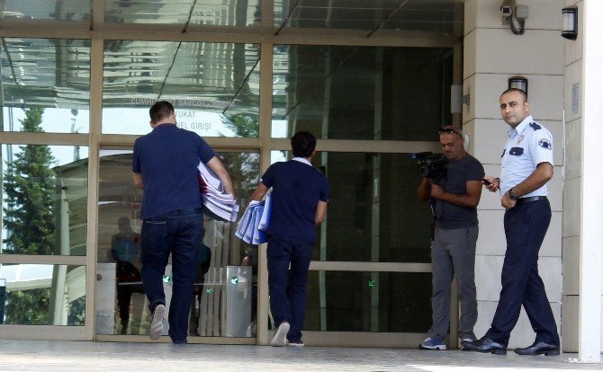 Antalya’da FETÖ’nün yer altı grubu gözaltına alındı