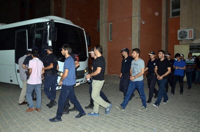 Mardin’de 15 polis daha tutuklandı