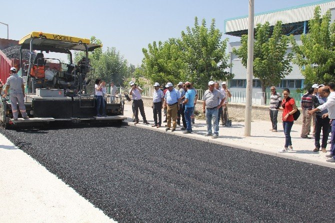Ereğli Belediyesi sıcak asfalt serimine devam ediyor