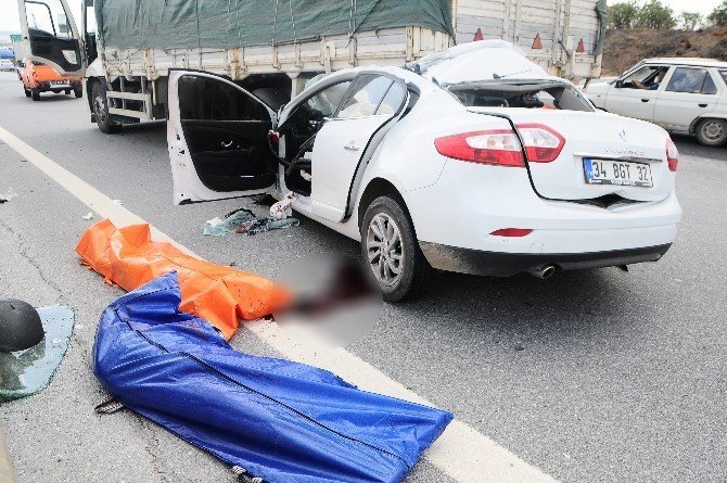 Rahatsızlanan sürücü kazaya neden oldu: 2 ölü