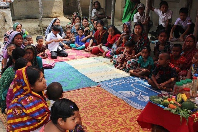 Bangladeş’te Fareea Lara Anne-Çocuk Sağlık Ocağı’na ilaç desteği