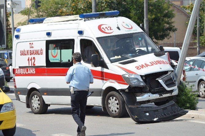 Eskişehir’de ambulans kazası