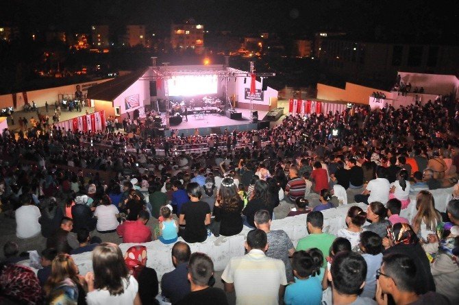 Mustafa Ceceli’den Akşehir’de tasavvuf musikisi konseri