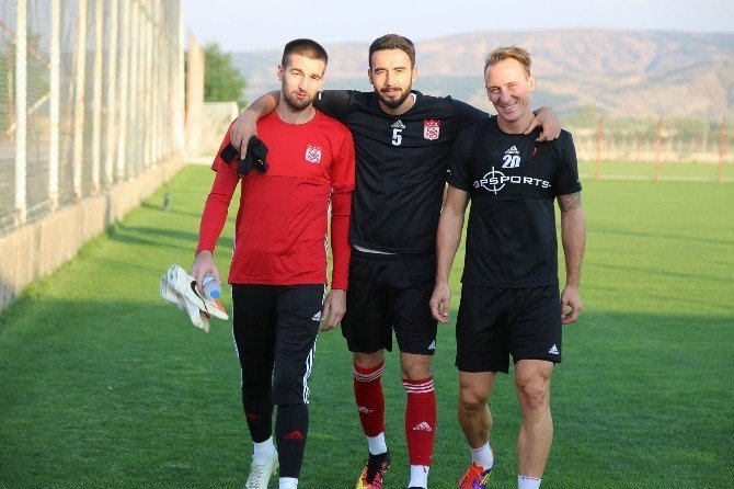 Sivasspor’da Mersin İdman Yurdu maçı hazırlıkları sürüyor