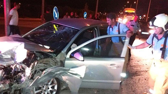 Burhaniye’de kaza: 2 yaralı