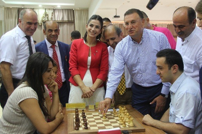 Hatay’da 8. Uluslararası Satranç Turnuvası heyecanı