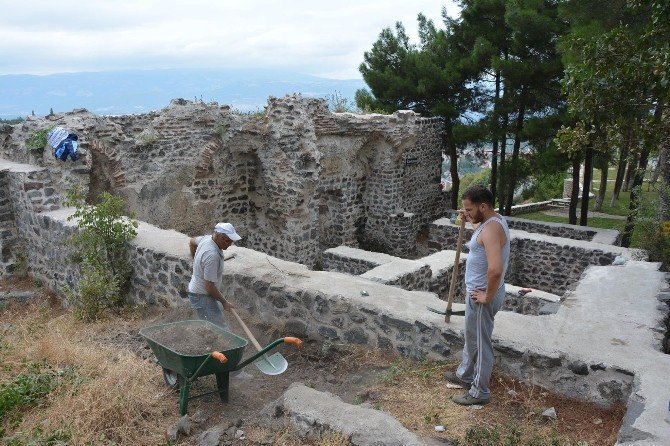 Niksar’da kale hamamı restore ediliyor