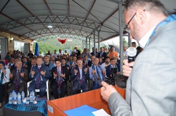 Trabzon’da balık avı sezonu düzenlenen törenle açıldı