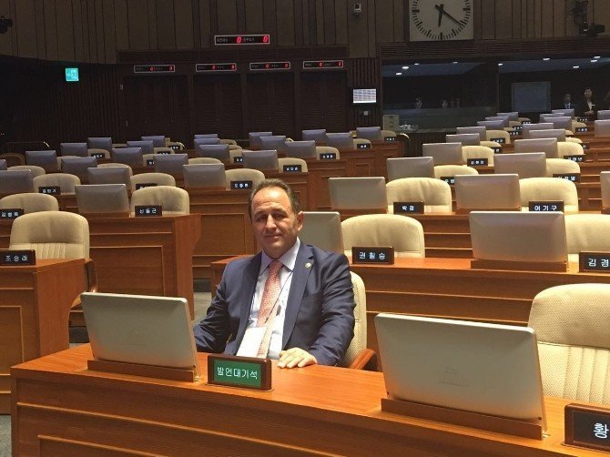 Türk milletvekili, Güney Kore’de Avrupa’yı sözünü tutmamakla suçladı