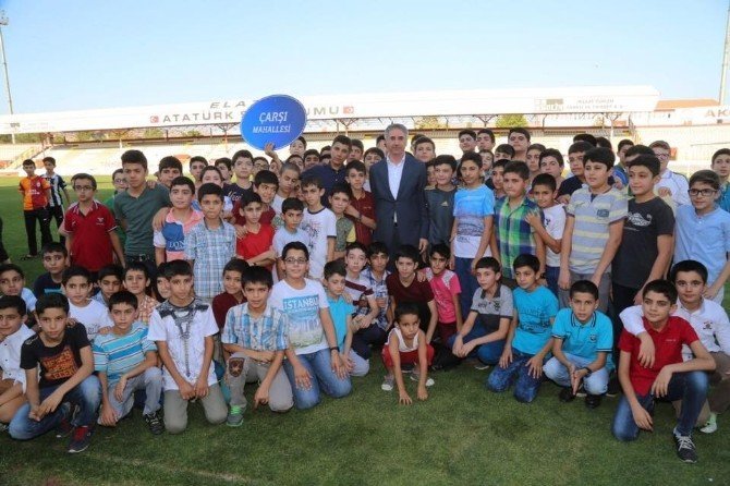 Elazığ’da 12 yaş mahallelerarası futbol turnuvası başladı