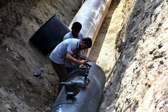 Salihli’de jeotermal ana boruları yenilendi
