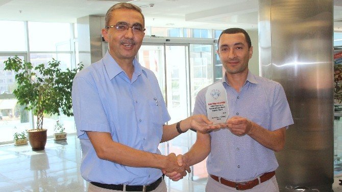 Üniversite’de Şehit Ömer Halisdemir anısına futbol turnuvası düzenledi
