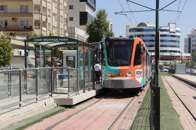 Gaziantep’te çifte tramvay sevinci