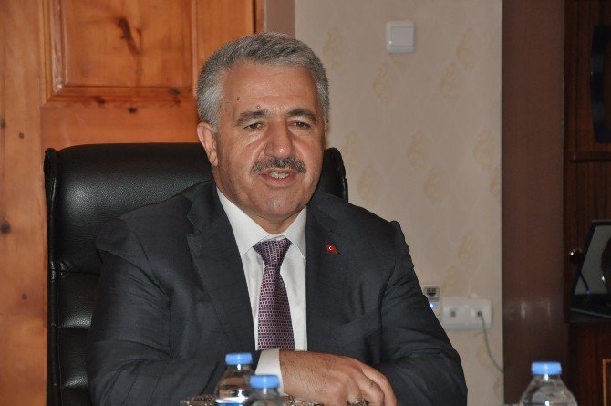 Ulaştırma, Denizcilik ve Haberleşme Bakanı Arslan Kağızman’da