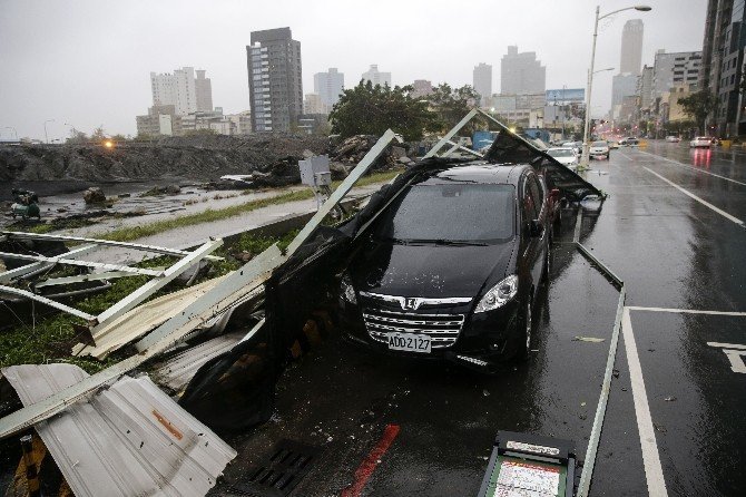 Meranti tayfunu sebebiyle 11 kişi hayatını kaybetti