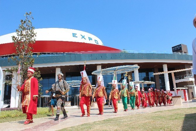 Beyşehir Belediyesi Mehteran Takımı konser vermeye başladı
