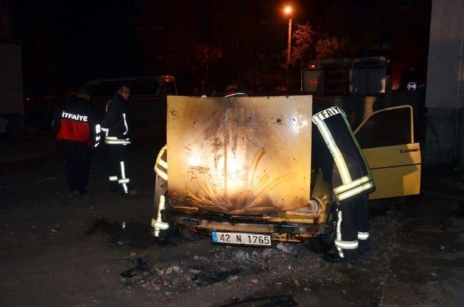 Karaman’da park halindeki otomobil kundaklandı