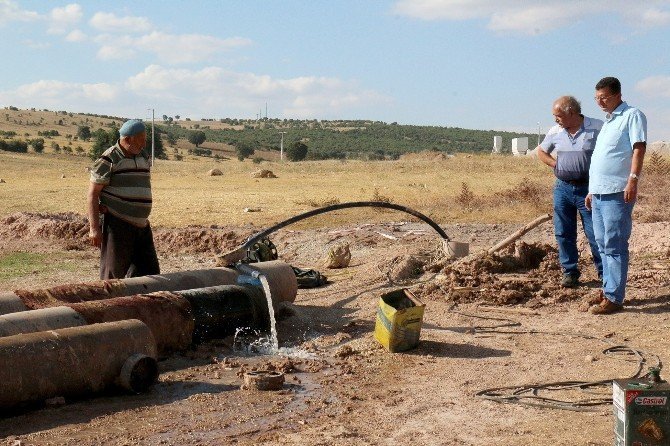 Konya Büyükşehir, üç mahallenin daha su özlemini giderdi