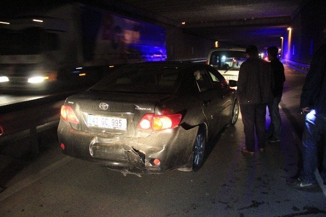 Öndeki araç takla attı, arkadaki otomobiller birbirine girdi: 2 yaralı