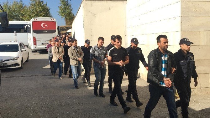 Sakarya İl Emniyet Müdürlüğünde görevli 30 polis adliyeye sevk edildi