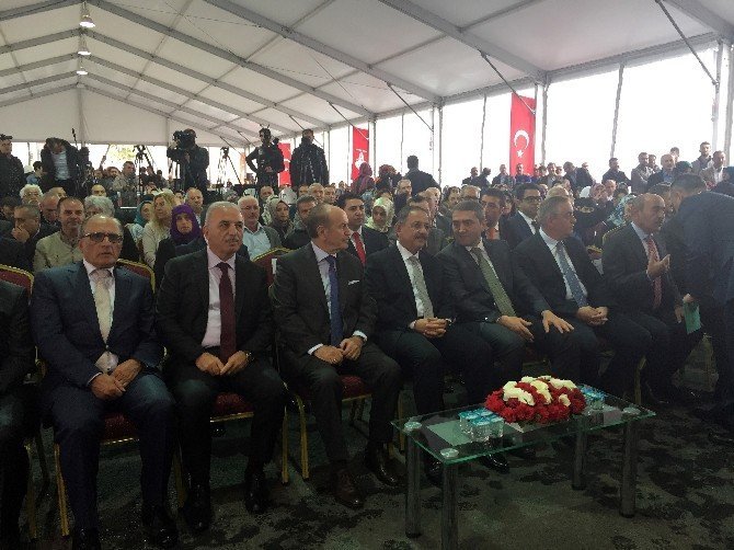 Bakan Özhaseki: "İstanbul’a hizmet etmeyi ibadet gibi görüyorum"