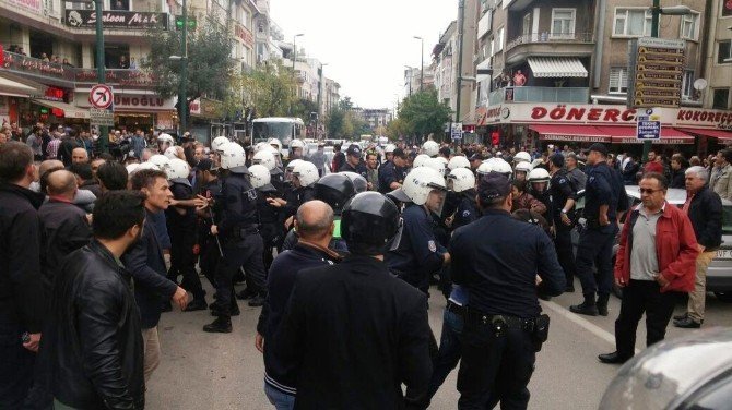 Bursa’da izinsiz gösteriye polis müdahalesi: 36 gözaltı