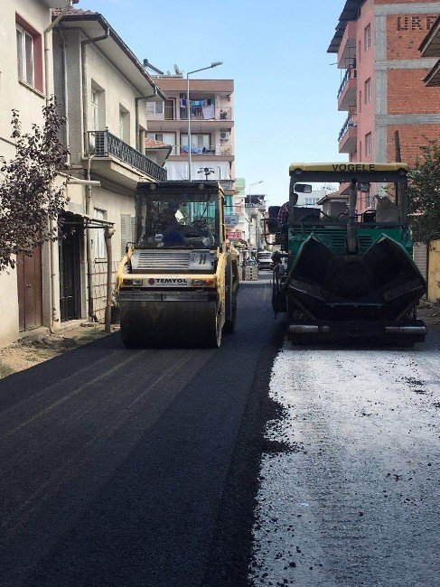 Germencik sokakları sıcak asfalt ile yenileniyor