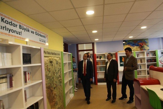 Seyyidharun Anadolu lisesine z-kütüphane açıldı