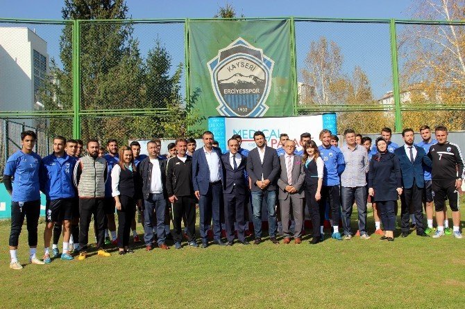 Medical Palace Hastanesi Kayseri Erciyesspor’a sağlık sponsoru oldu