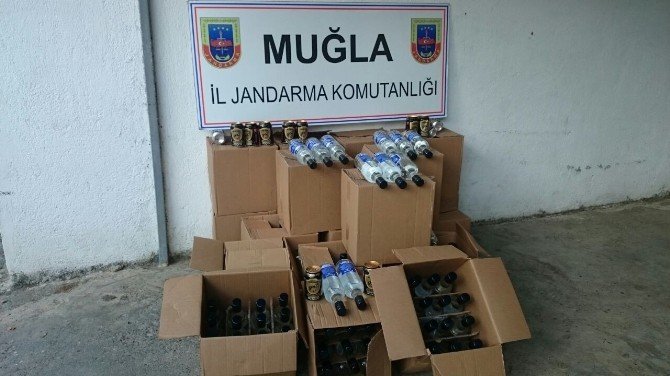 Marmaris’te 263 şişe kaçak içki ele geçirildi