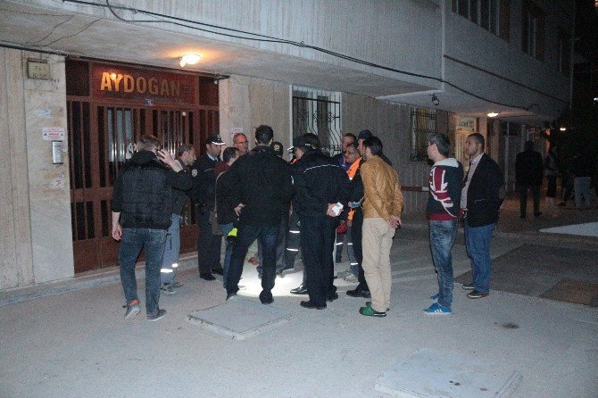 Konya’da göçük riski olan bina boşaltıldı