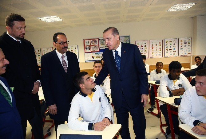 Cumhurbaşkanı Erdoğan, lise öğrencileriyle buluştu