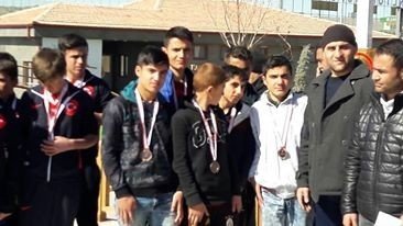 Kulp Yatılı Bölge Ortaokulu Türkiye dördüncüsü oldu