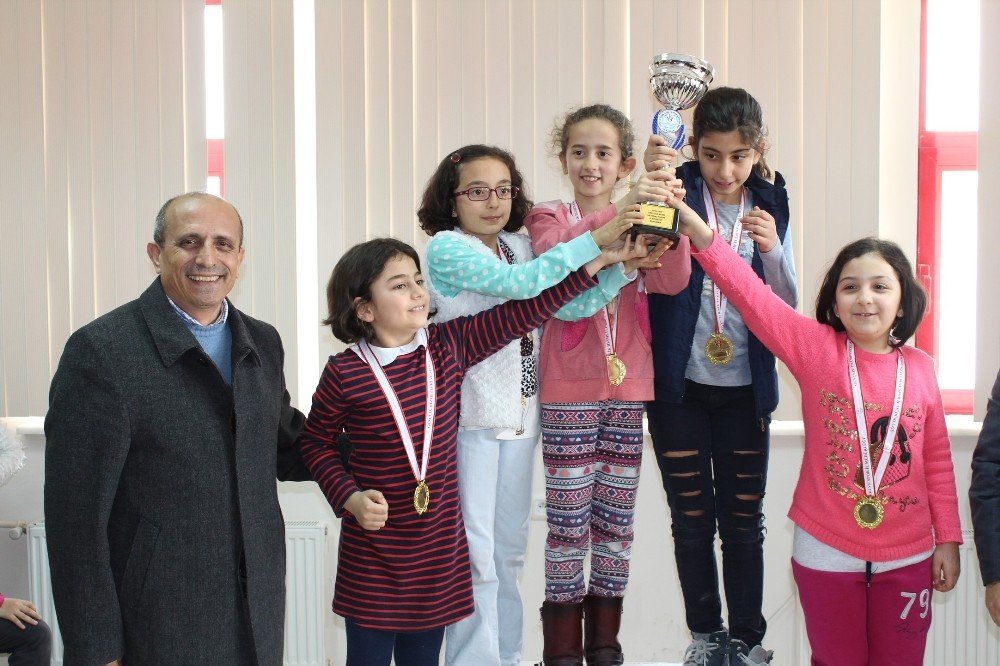 Karaman’da okullararası satranç il birinciliği müsabakaları sona erdi