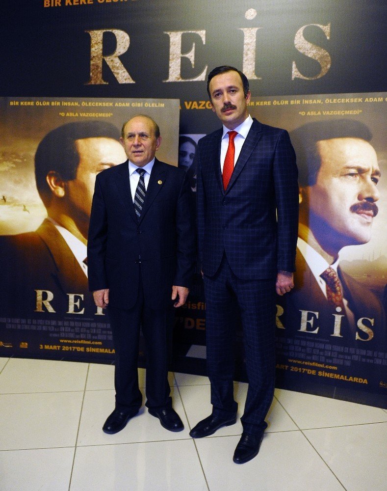 "Reis" filminin galası yoğun katılımla yapıldı