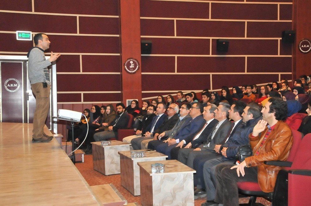 Akşehir’de YGS’ye girecek öğrencilere motivasyon semineri