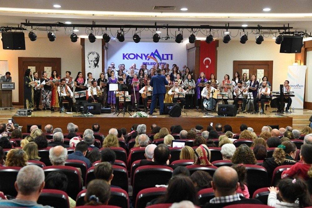Konyaaltı Belediyesi THM Korosu, bir ilke imza attı