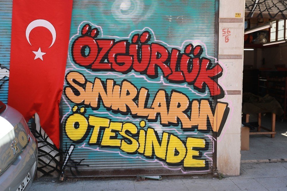 Adana’da sanat sokağa çıktı