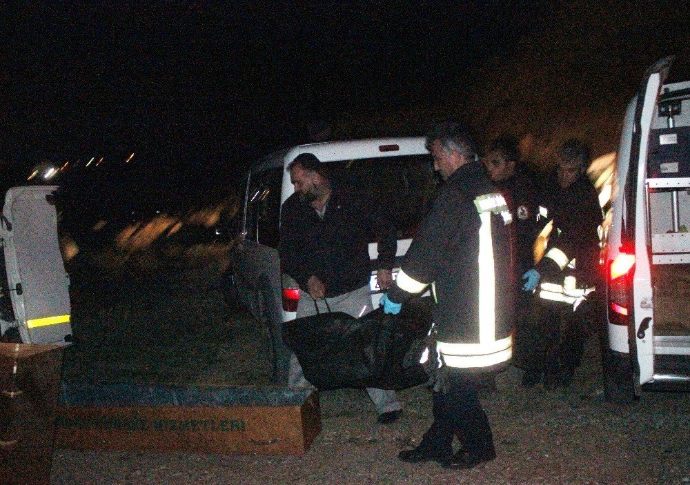 Denizli’de araç bagajında erkek cesedi bulundu
