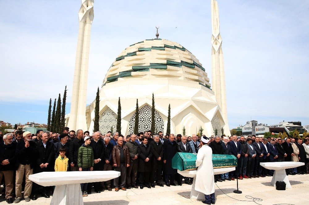 Cumhurbaşkanı Erdoğan, cenaze törenine katıldı