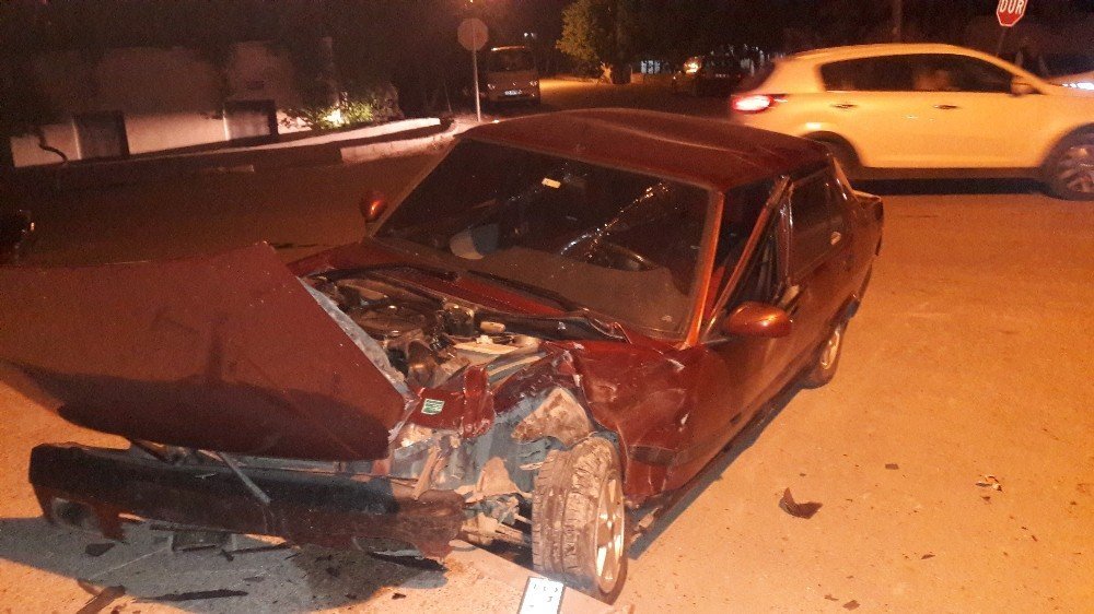 Mut’ta trafik kazası 2 yaralı