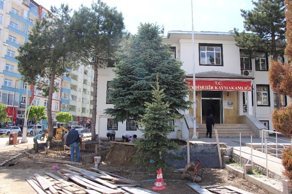 Seydişehir Belediyesi’nden çevre düzenlemesi